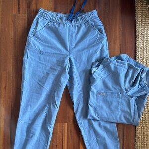 Figs blue scrub set